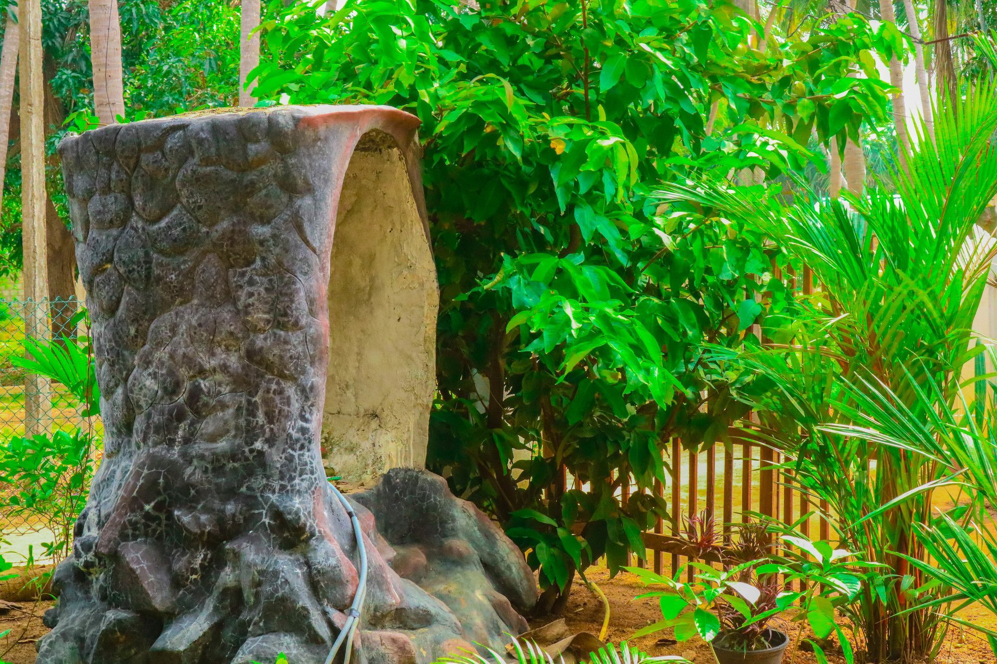 French Garden Eagle Wings Inn Uppuveli Exteriér fotografie